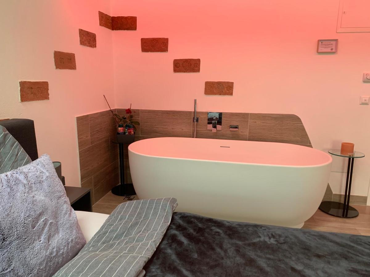 Auszeit Vienna Wellness Apartment מראה חיצוני תמונה